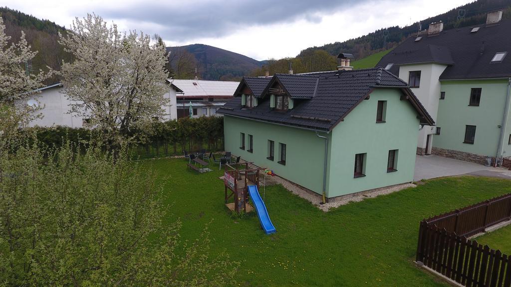 Apartmanove Ubytovani V Koutech Loučná nad Desnou Kültér fotó