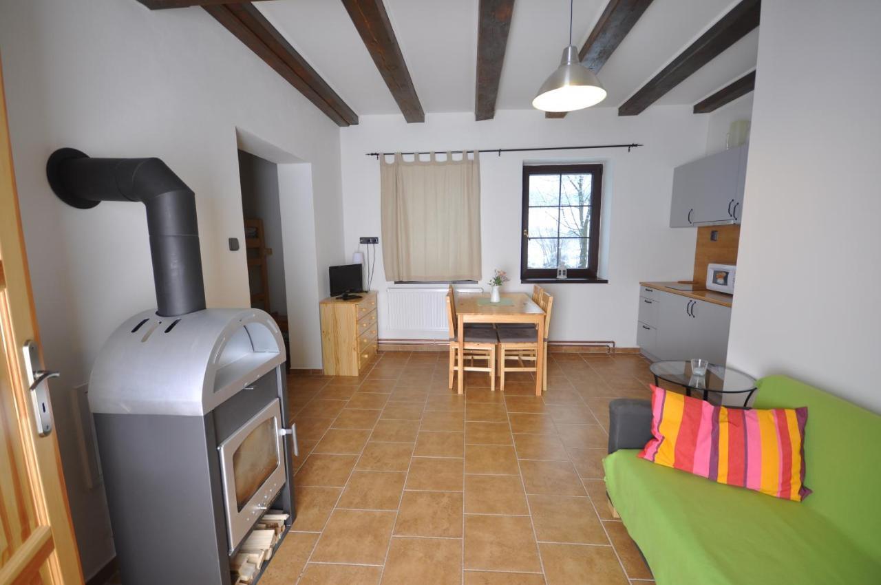 Apartmanove Ubytovani V Koutech Loučná nad Desnou Szoba fotó